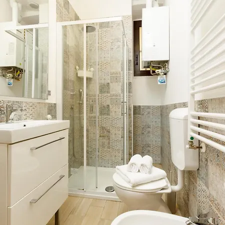 Con Parcheggio A Trieste, Neruda