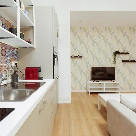 Con Parcheggio A Trieste, Neruda شقة ترييستي