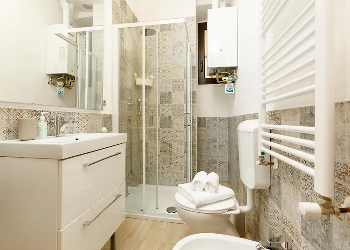 Con Parcheggio A Trieste, Neruda