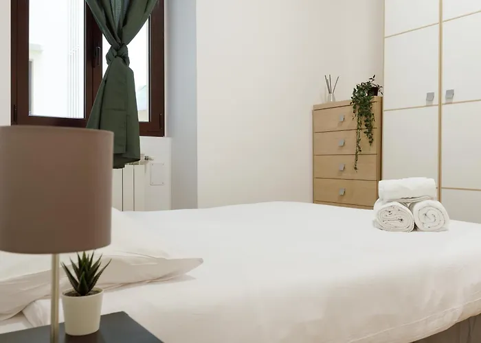 Con Parcheggio A Trieste, Neruda Trieste